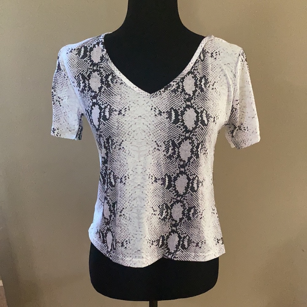 Animal Print V Neck by SHEIN